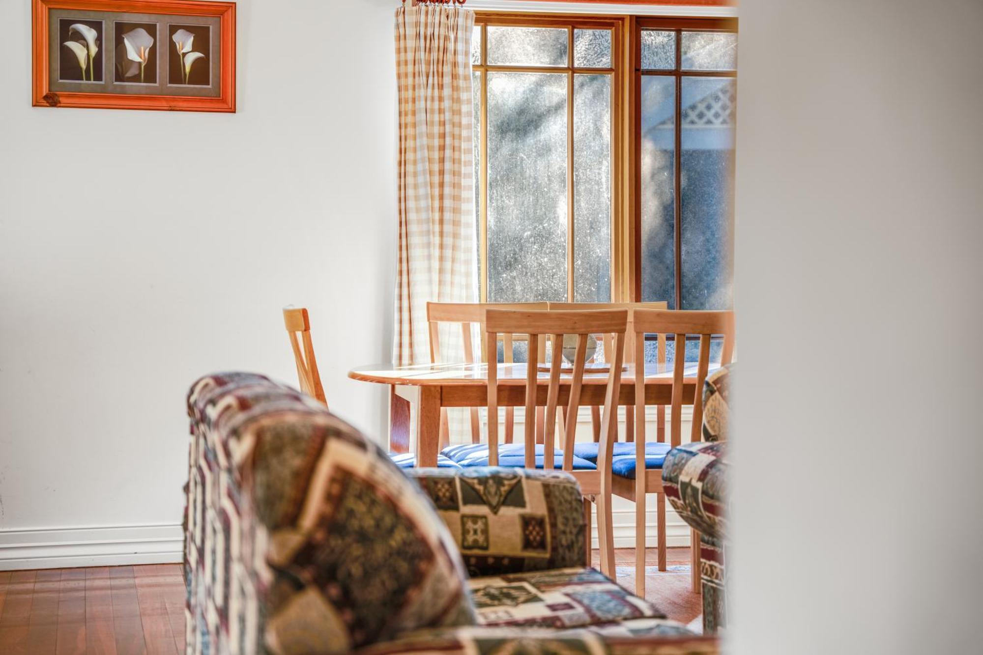 Whispering Pines Cottages Wentworth Falls Bilik gambar
