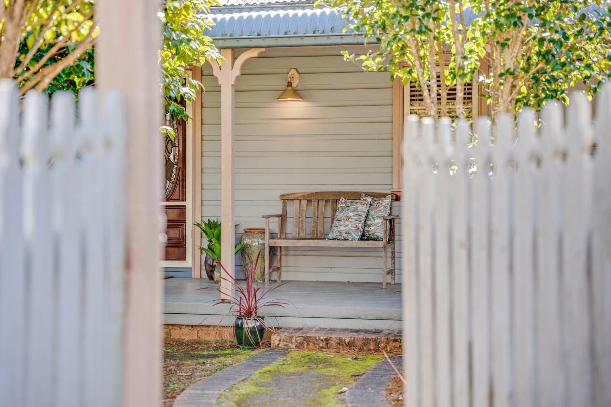 Whispering Pines Cottages Wentworth Falls Bilik gambar